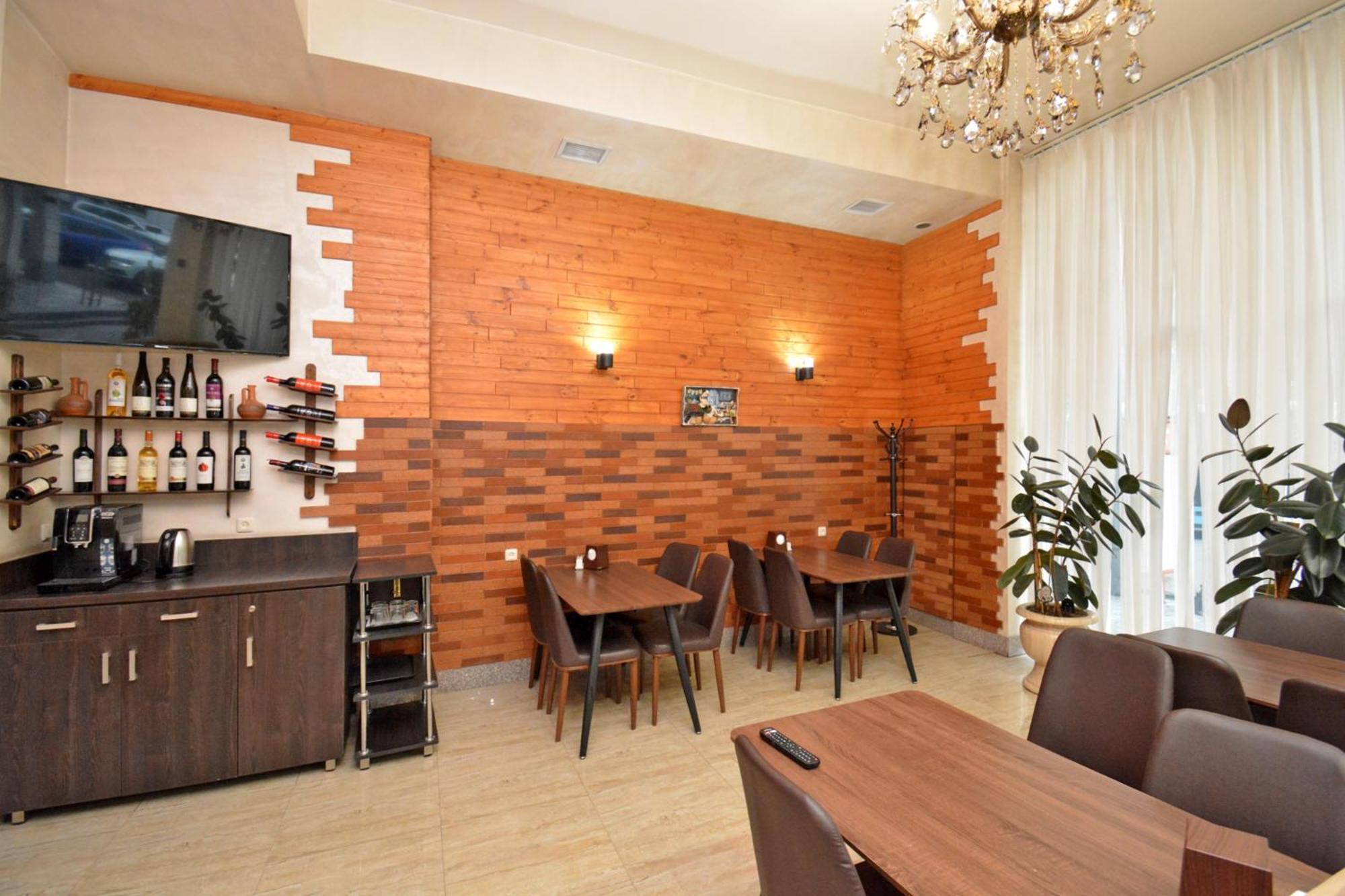 Partez Hotel Erevan Exterior foto